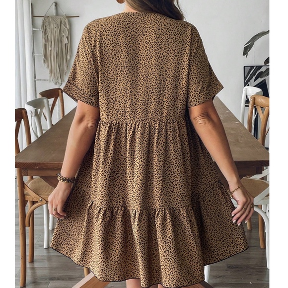 Leopard Print V neck Short Sleeve High waisted Dress - Picture 3 of 3